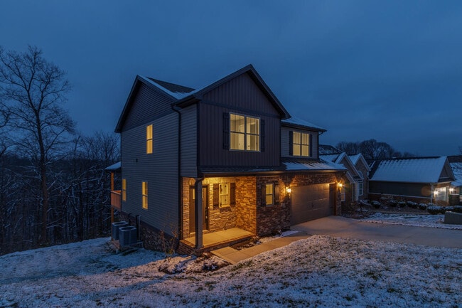 Building Photo - 187 Westwoods Dr