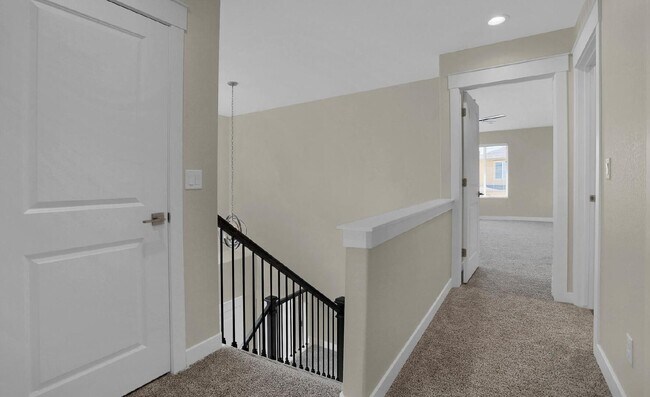 Building Photo - 3792 Venice Grove