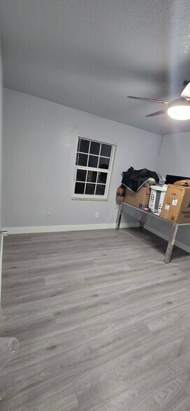 Building Photo - 2044 44th St S