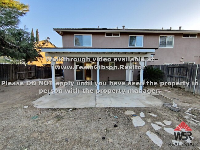 Building Photo - 4 Bedroom - 1.5 Bath home with a large bac...