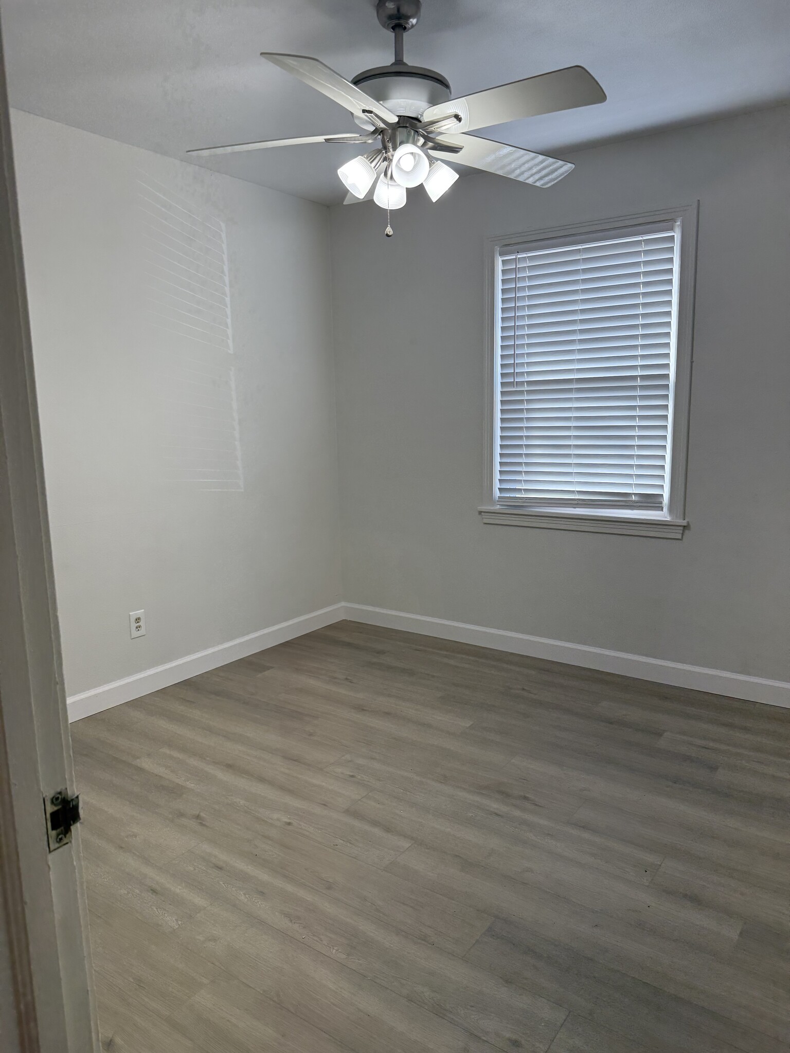 2nd bedroom - 713 Center St