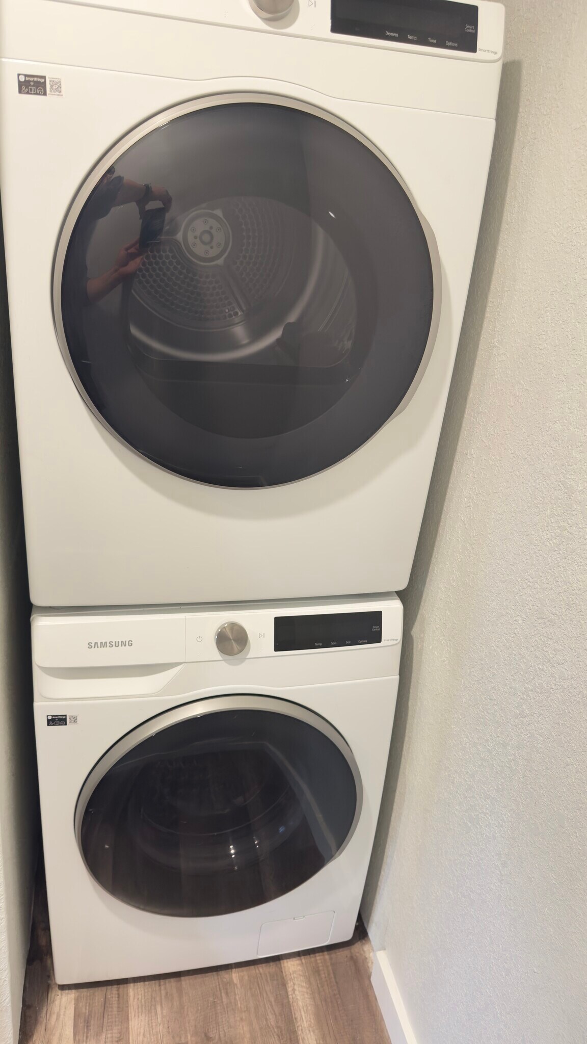 New washer and dryer installed and ready to use - 521 Perry St