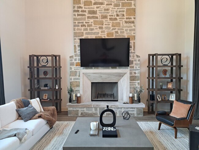 Building Photo - 7085 Fain Park Dr