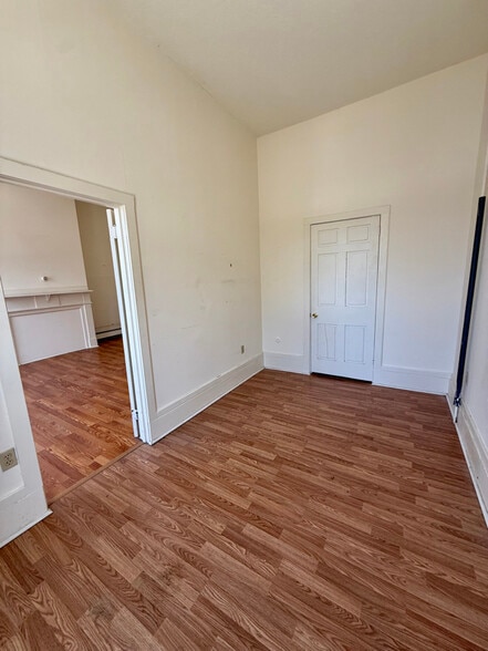 Building Photo - 72 3rd St