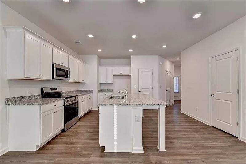 Building Photo - 100 Mission Blvd