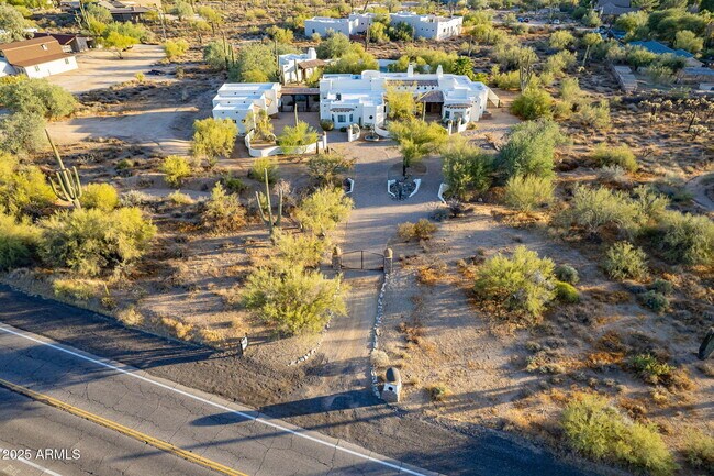 Building Photo - 7845 E Dynamite Blvd