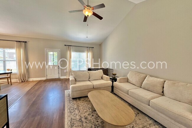 Building Photo - 606 Rowan Cir