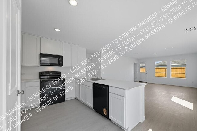 Building Photo - 416 Finch Cir