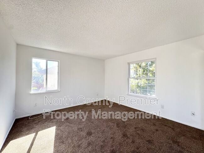 Building Photo - 3115 Madera Ct