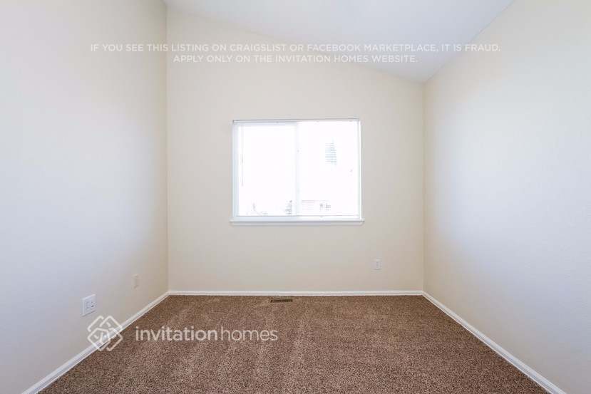 Building Photo - 524 Fox Run Cir