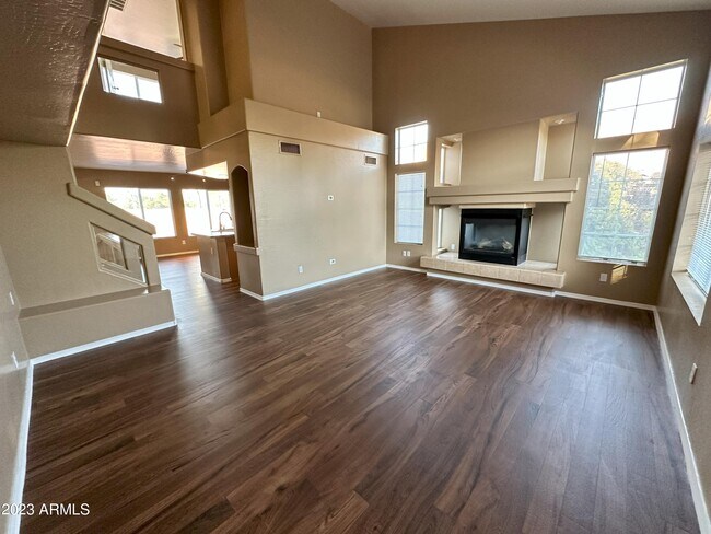 Building Photo - 15514 W Ventura St