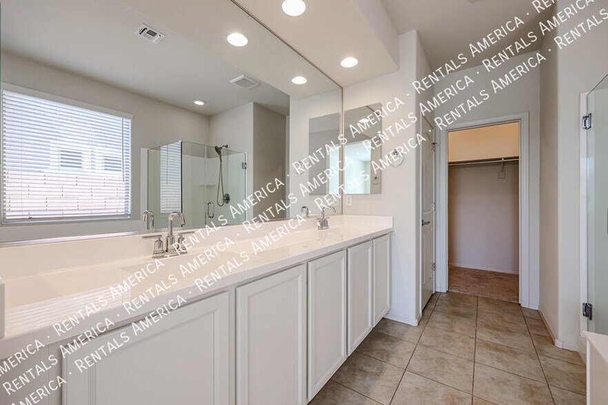Building Photo - 25334 N 163rd Dr