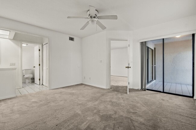 Building Photo - JK - Gulf access with dock and lift Boaters and Canal View Lover's Delight - 2 bedroom 2 bathroom...