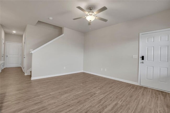 Building Photo - 2104 Irvin Ct