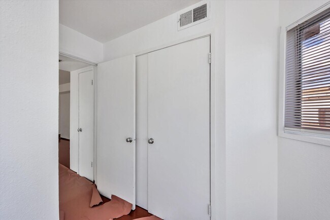 Building Photo - 6033 Foothill Blvd