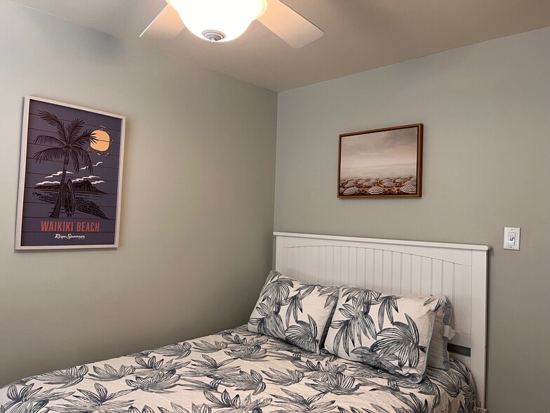 Bedroom 2 - 2 N Frontenac Ave