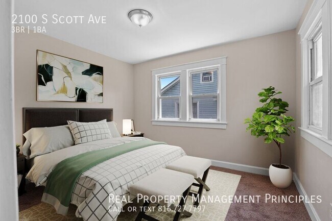 Building Photo - 2100 S Scott Ave