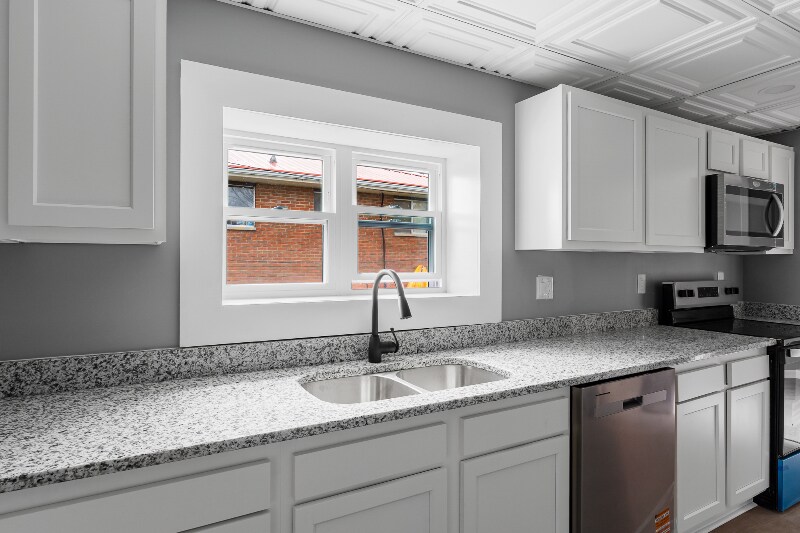 Building Photo - 404 High St