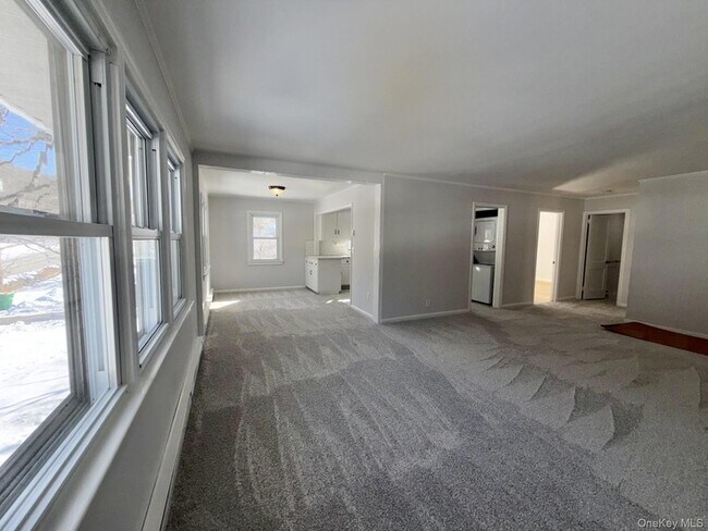 Building Photo - 375 NY-292