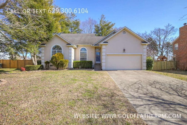 Building Photo - 905 Split Oak Dr