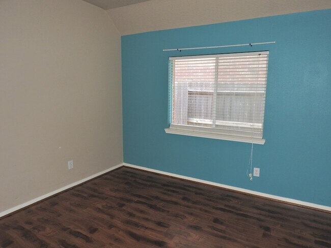 Building Photo - 5443 Santa Chase Ln