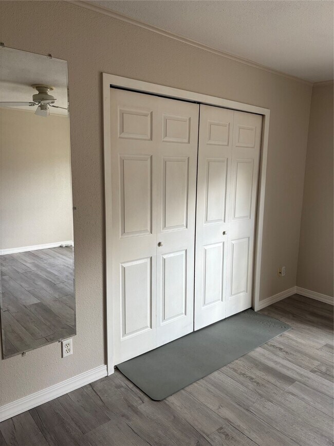 Building Photo - 14515 Wunderlich Dr