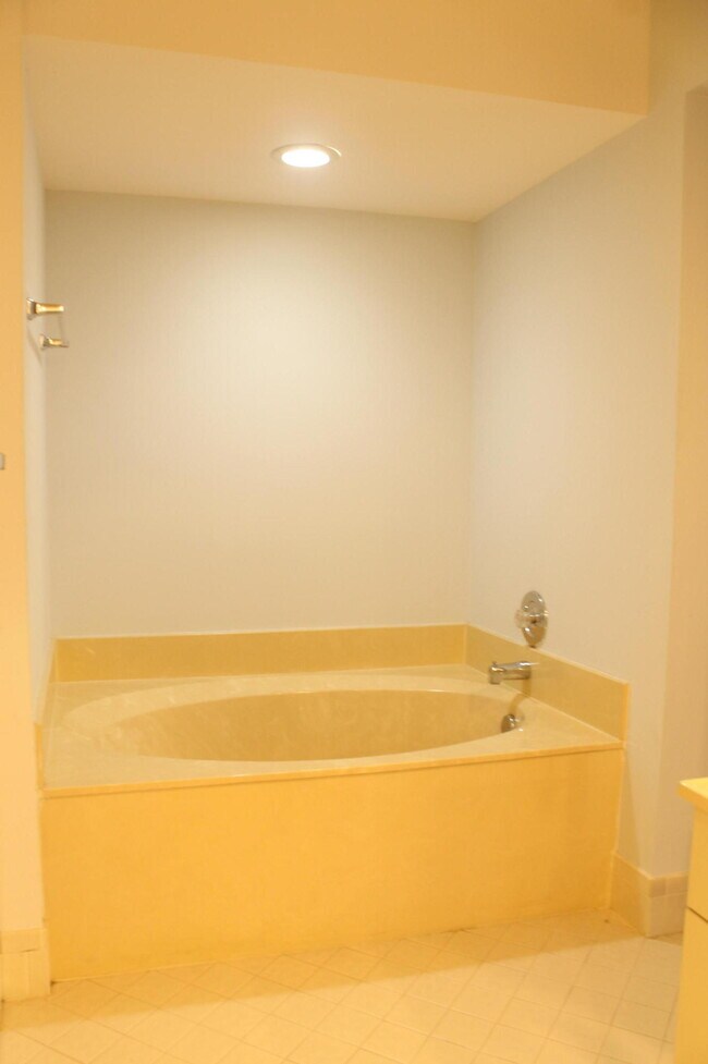 Building Photo - 1522 Ocean Dunes Cir