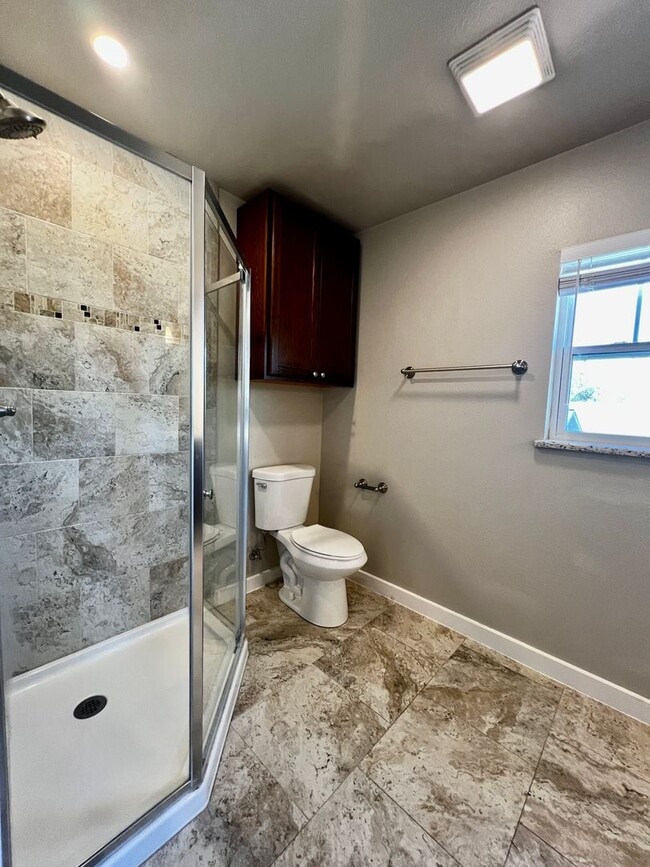 Building Photo - Riverside Bungalow