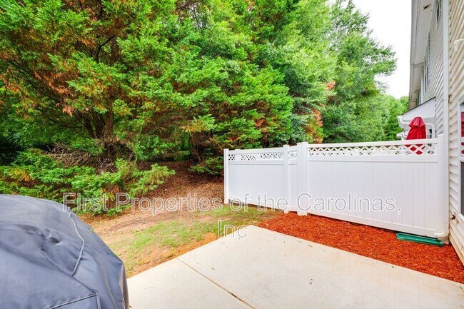 Building Photo - 1430 Harpers Inlet Dr