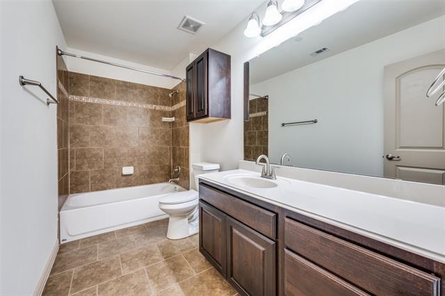 Building Photo - 4940 Empire Way