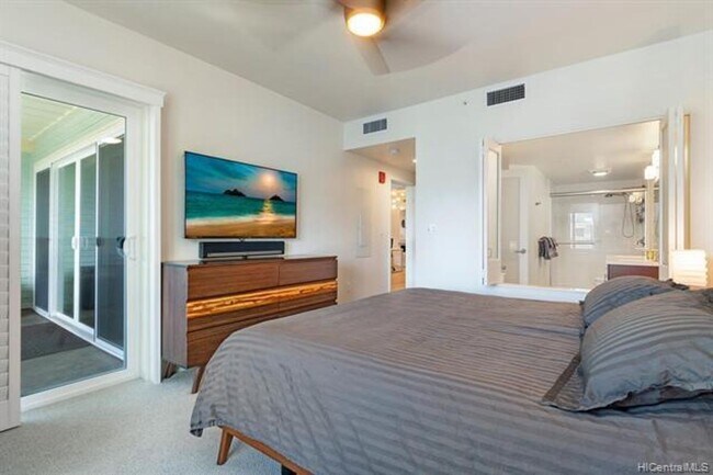 Building Photo - Kailua living at its finest!