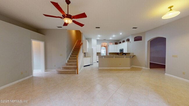 Building Photo - 11861 Lake Fern Dr