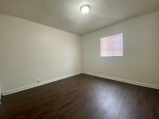 Building Photo - 2 Bedroom 1 Bath Near Firestone Available NOW!