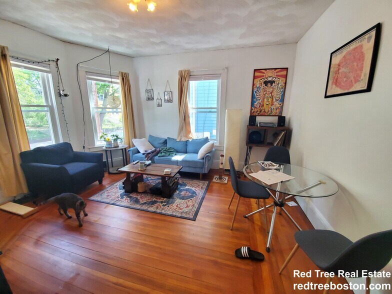 Building Photo - 72 Marshall St