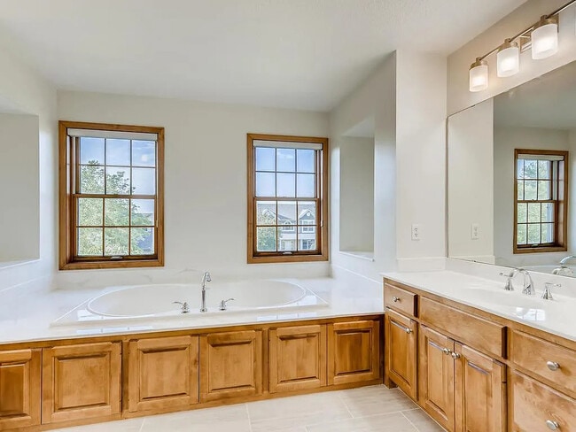 Building Photo - 18605 Overland Trail