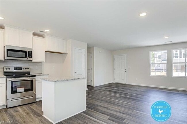 Building Photo - 3155 Misty Ridge Dr