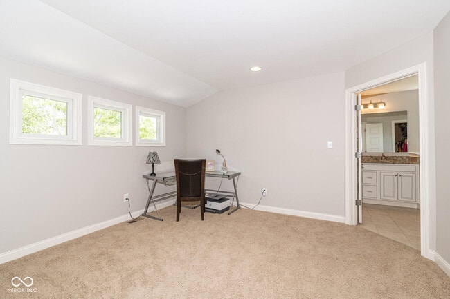 Building Photo - 10599 Geist View Dr