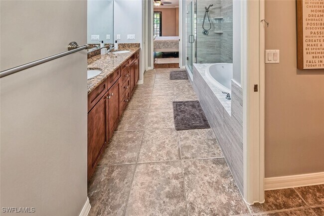 Building Photo - 8949 Malibu St