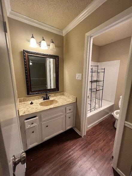 Building Photo - 8639 Knoxville Dr