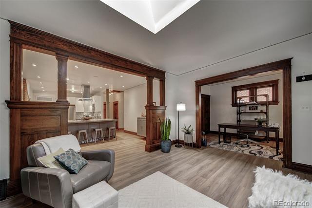 Building Photo - 1217 Steele St