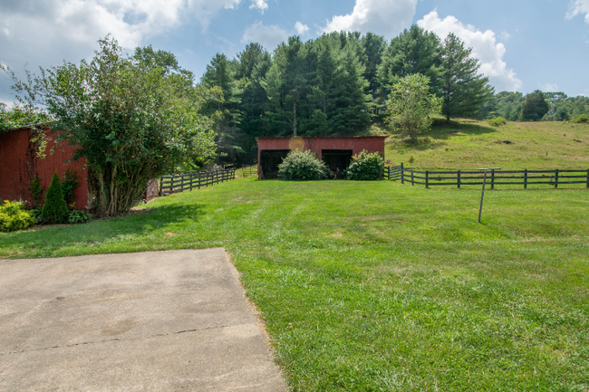 Building Photo - 7552 NC-88