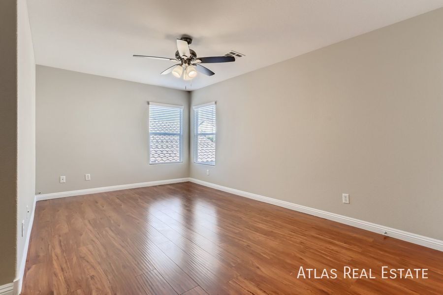 Building Photo - 189 Carlsbad Caverns St
