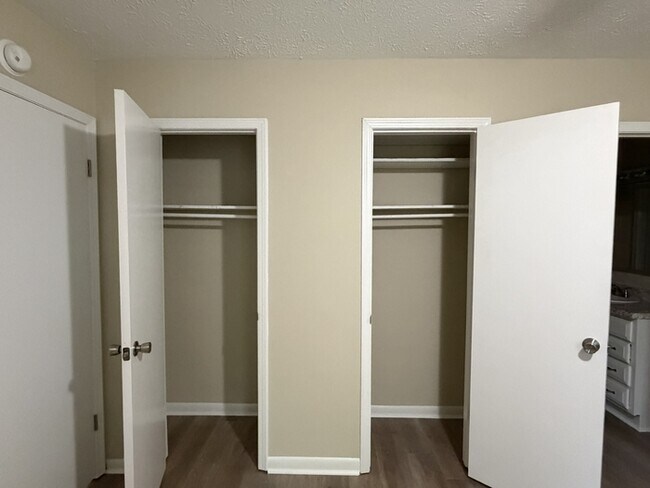 Building Photo - 1705 Cedar Shoals Dr
