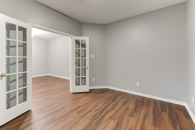 Building Photo - 20910 Hall Colony Ct