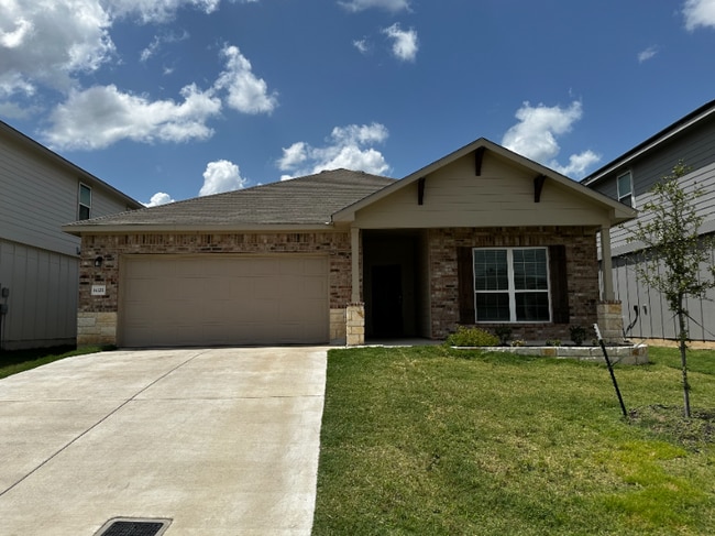 Primary Photo - 11125 Solar St