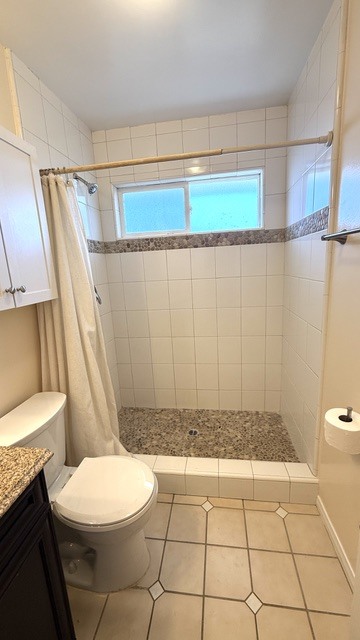 Bathroom Shower - 625 30th St