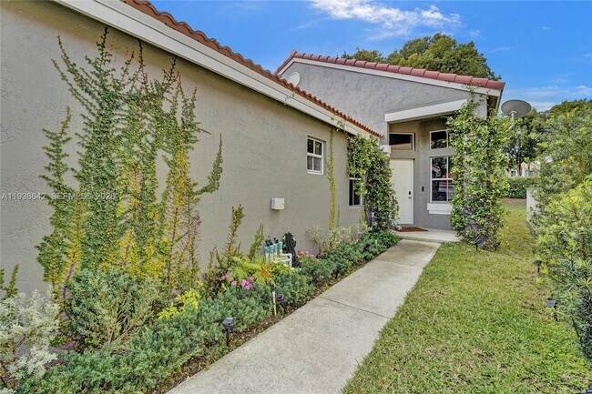 Building Photo - 648 Sand Creek Cir