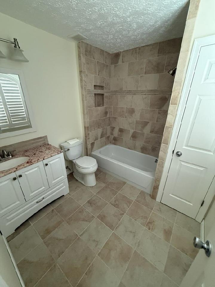 Building Photo - 64 Riverview Dr