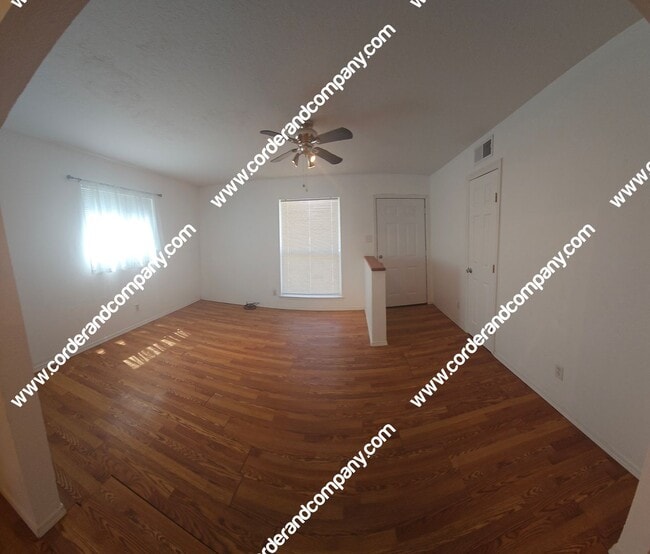 Building Photo - Nice 3 Bedroom, 2 Bathroom and 1,120 Sq Ft. Home Great Location in NE Heights.