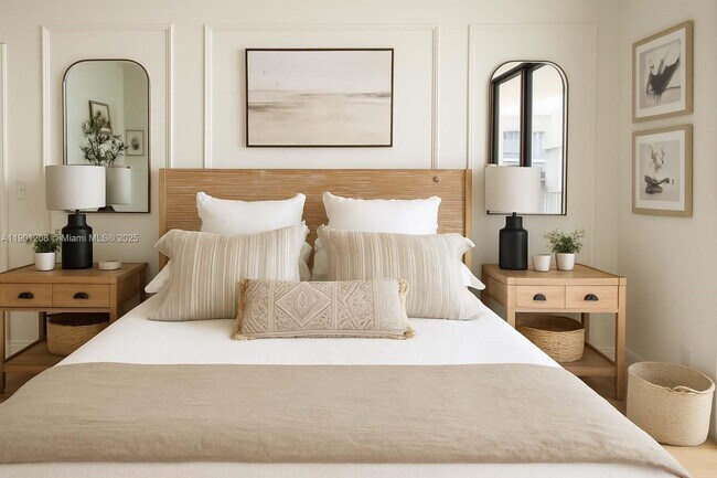 Building Photo - 8877 Collins Ave